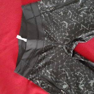 LULULEMON ATHLETICA LEGGINGS